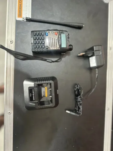 Rádio comunicador Baofeng UV-5RA,