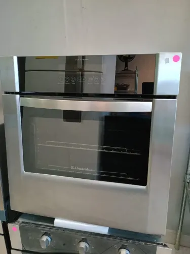 Forno Elétrico de embutir Electrolux 56 litros - usado - 220v - excelente estado