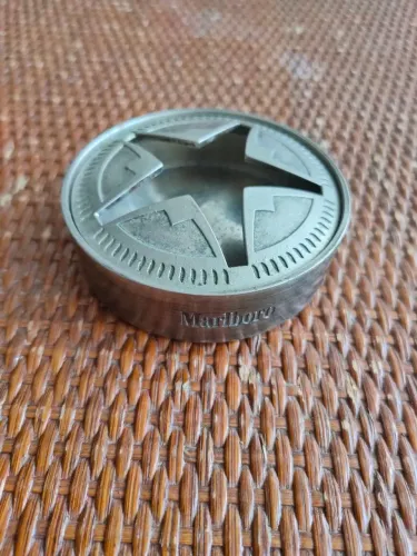 Cinzeiro raro colecionadores.