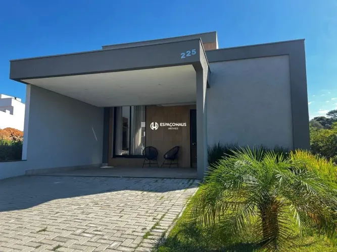 Casa com Piscina a Venda Residencial Gran Reserve em Indaiatuba/SP.
