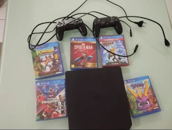 PLAYSTATION 4 SLIM 1B