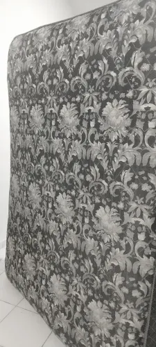 Cama de casal usada