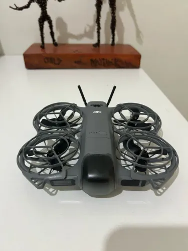 DJI Neo2 Combo Fly More sem controle