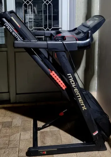 Esteira Movement R4i