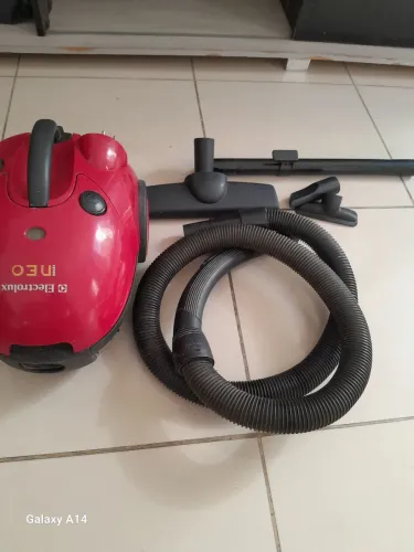 Aspirador de po Electrolux 127v