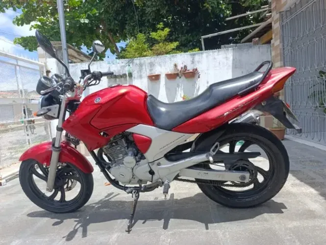 Yamaha Fazer 250 2008 - 42.000 km - muito conservada, estado de NOVA