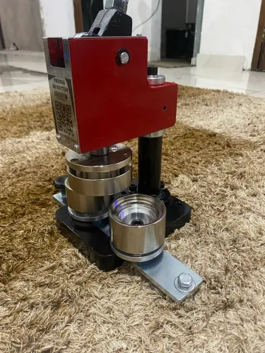Prensa de bottons Chigueto nova 