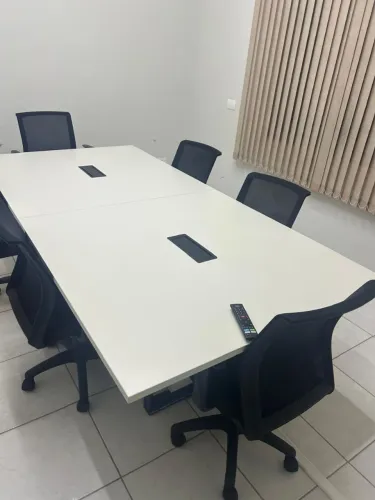 Mesa de Reunião
