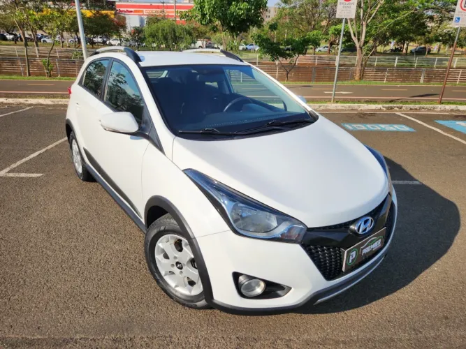 Hyundai HB20X Style 1.6 Flex 16V Aut. 2015