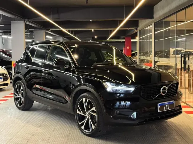 Volvo XC40 T-5 R-design 2.0 252cv AWD 2019