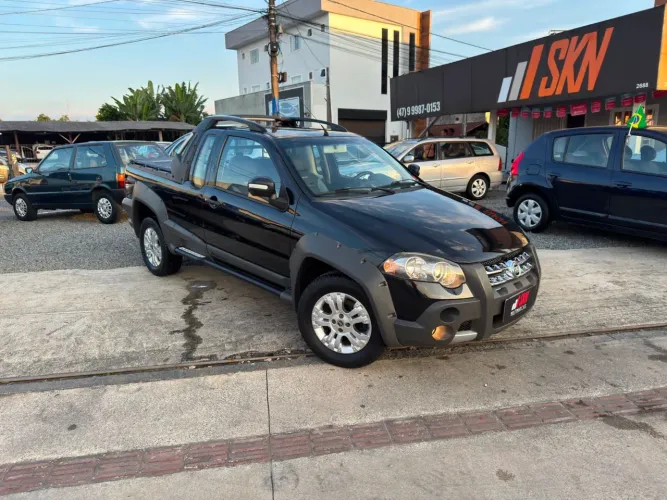Fiat Strada Adventure 1.8/ 1.8 Locker Flex CE 2012