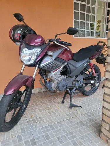 Moto Yamaha YS150 FAZER SED