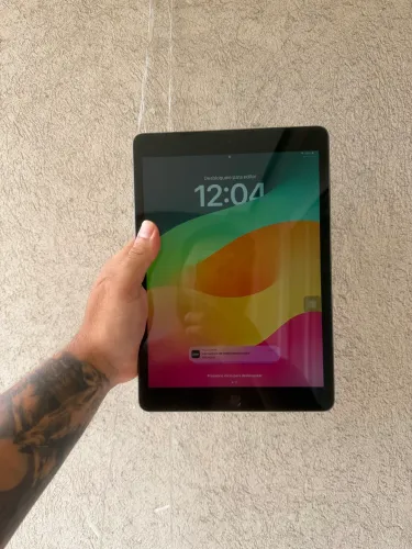 Tablet iPad Apple 9° Geração 64GB WI-FI