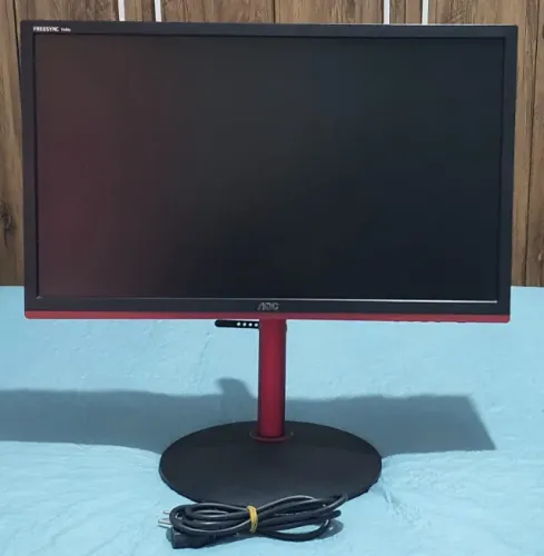 Vendo Monitor Gamer AOC Hero 24" LED 1ms 144Hz FHD FreeSync VGA/DVI/DP/HDMI