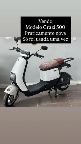 Scooter elétrica 