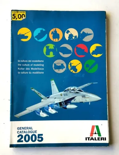 Revista de Plastimodelismo (Em Inglês) - Catálogo Geral da Italeri de 2005