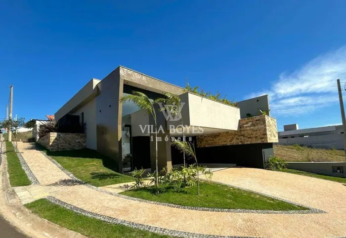 CASA NOVA, DE ALTO PADRÃO, COM 3 SUÍTES E PISCINA NO CONDOMÍNIO BELMONTE EM PIRACICABA/SP