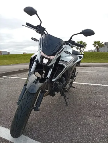 Yamaha Fazer FZ25 2026 - apenas 3.000 km