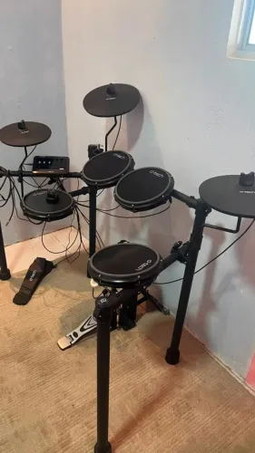 Bateria eletrônica d tech