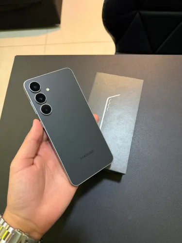 Samsung S25 FE apenas 1 mês de uso 