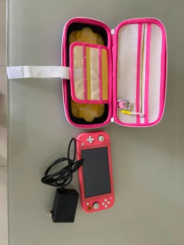 Nintendo Switch Lite Conservado com Capa Portátil