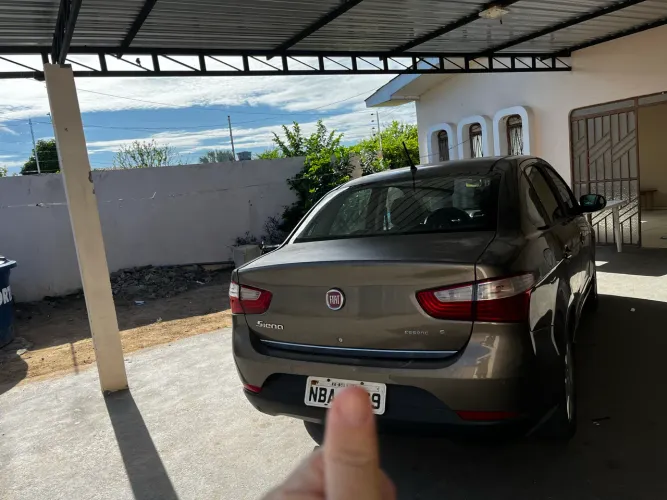 Fiat Grand Siena Essence 1.6 Flex 16V 2014
