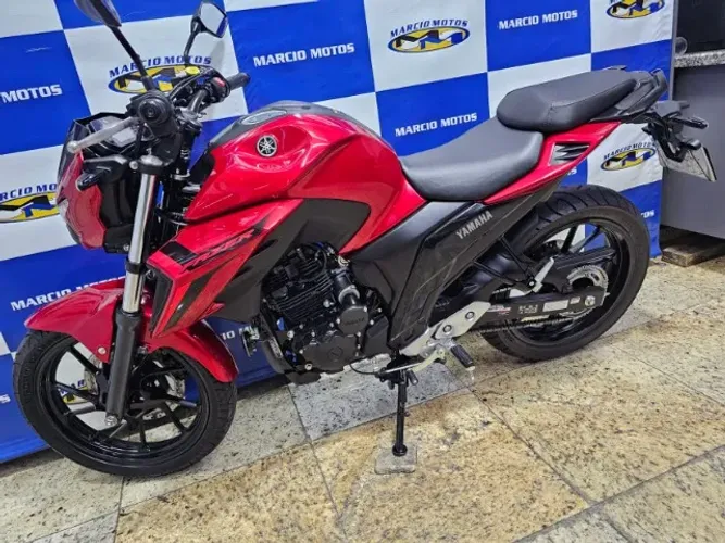 YAMAHA FZ 25 FAZER 25/25