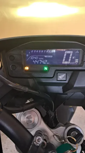 Vendo xre 2020 