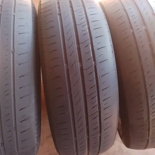 4 pneus continental 175/65/14 bom de borracha pra sair hoje 200 os 4