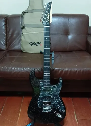 Guitarra Seizi Katana Musashi
