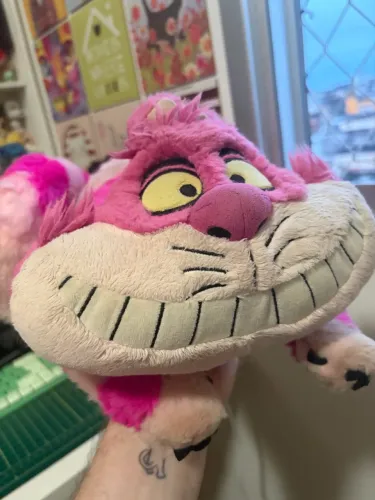 Pelúcia Disney Gato risonho Cheshire 30cm