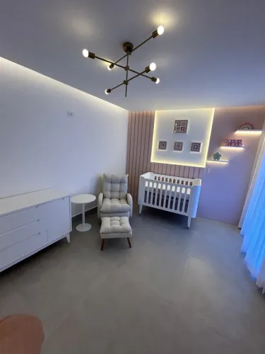BERÇO MADEIRA BRANCO 2 NÍVEIS