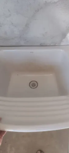 Tangue novo de loca para lavanderia