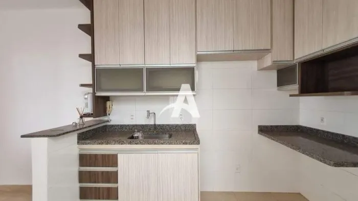 Casa em Condomínio para aluguel, 2 quartos, 2 vagas, Novo Mundo - Uberlândia/MG