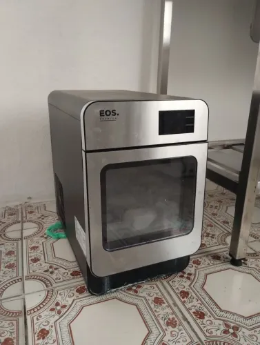 Máquina De Gelo Eos Ice Cristal Drink