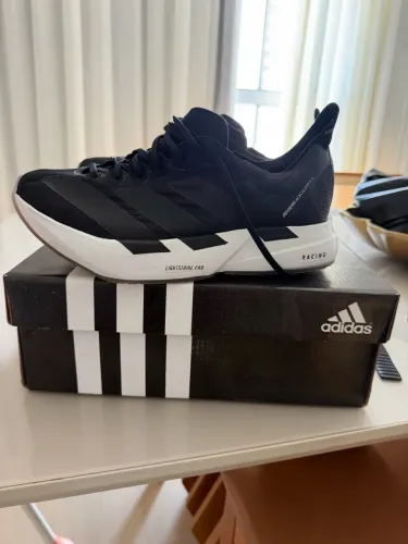 Tênis adidas adizero