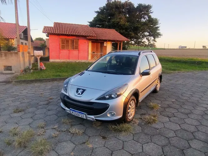 Peugeot 207 SW Escapade 1.6 16V Flex 5P 2010