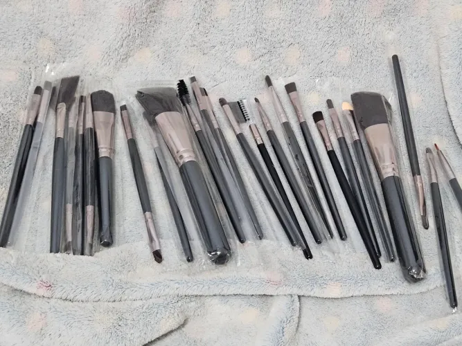 Kit Profissional De 25 Pincéis De Maquiagem