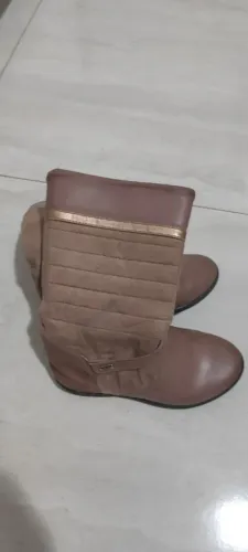 Linda bota KIDY AMAR É 29