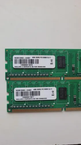 Dois módulos de MEMÓRIA RAM 4GB cada (8GB total)