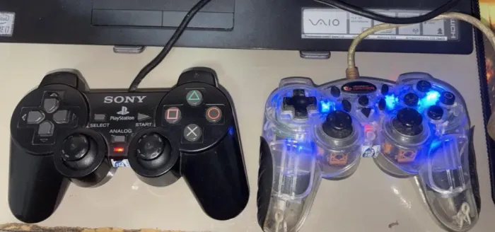 Kit Gamer PS2/PC - 2 Controles + Adaptador USB para Computador