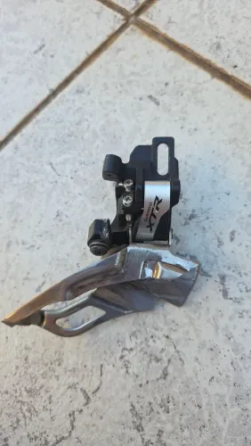 Câmbio dianteiro Shimano XTR