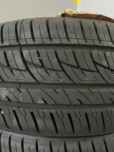 Jogo de pneu 205/30R20 Delinte