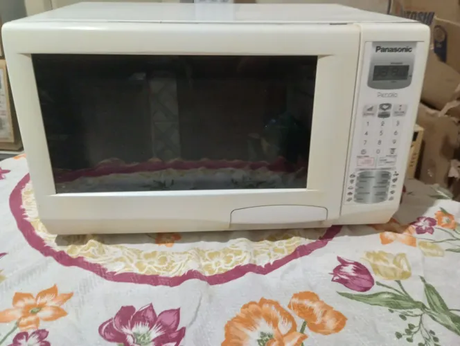 Microondas Panasonic 18 litros 127 volts garantia 3 mês Promoção relâmpago só hoje R$:250,