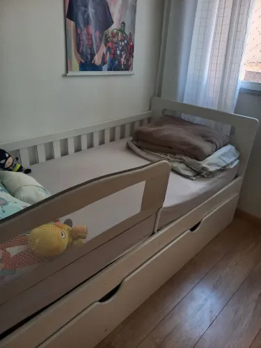 Cama de baba + cama auxiliar sem colchão