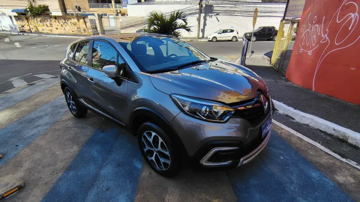 Renault Captur Intense 1.3 TB 16V Flex 5P AUT 2022