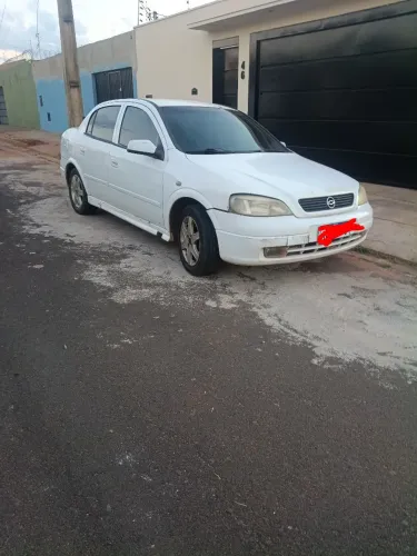 Chevrolet Astra Sedan/ GL Sedan 1.8 MPFI 4P (álcool) 2002