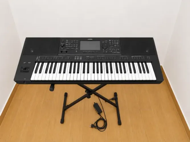 Teclado Yamaha PSR-SX700