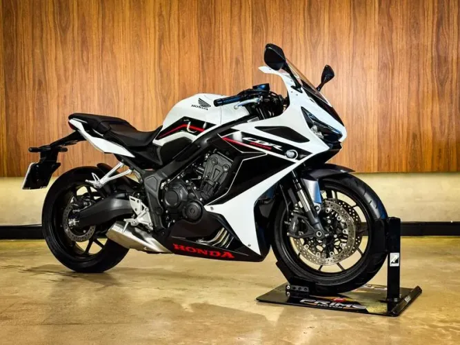 HONDA CBR 650R 2024