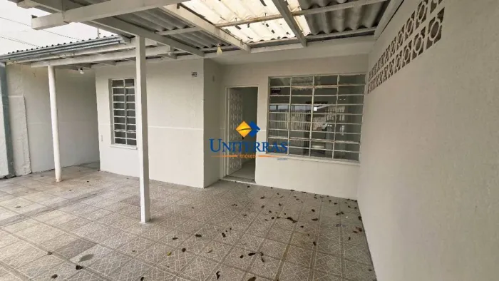 Casa com 3 quartos para alugar, 80 m² por R$ 2.700/mês - Fazendinha - Curitiba/PR